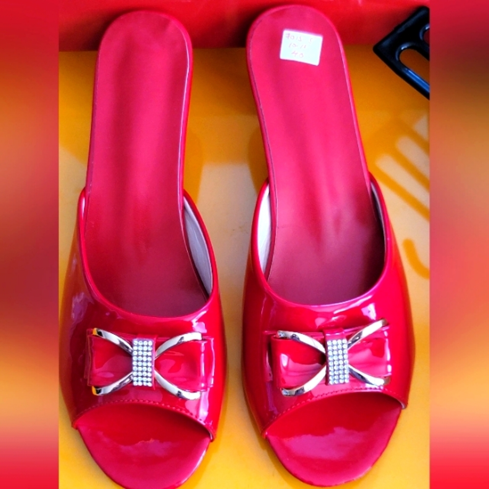 ❗️ Red Bow Mules  ❗️   NWOT